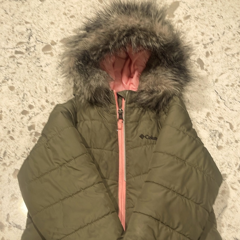 Pink and green Columbia girls outerwear size 4T